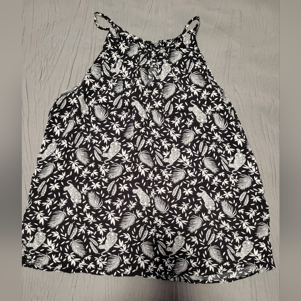 Old Navy Women's Black and White Tropical and Tiger Print Top